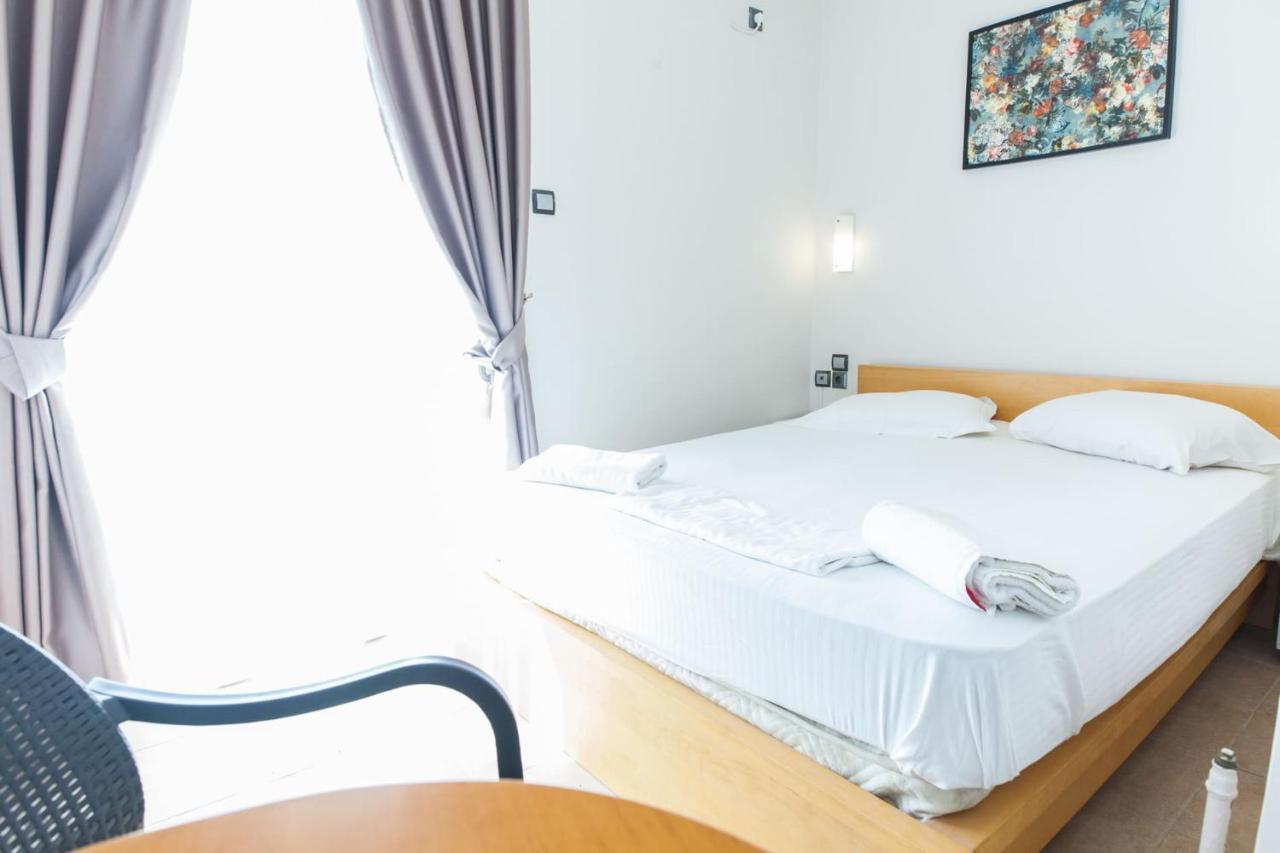 Silver Hotel Athens Double Room With Balcony Esterno foto